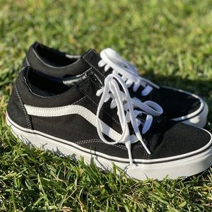 Vans old Skool black/white size 10 women’s